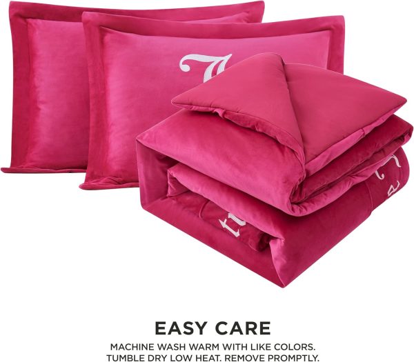 Juicy Couture - Comforter Set - Gothic Design Bedding - Queen - 3 Piece Set Includes (1) 90" x 92" Comforter and (2) 20" x 26" Shams - Wrinkle Resistant - Premium Bedroom Decor - Hot Pink - in english