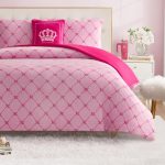 Juicy Couture Plush Reversible Trellis Link 4-Piece King Comforter Set with Decorative Pillow, Pink juicy couture bag