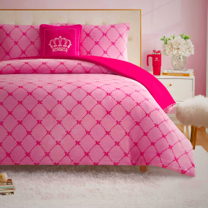 Juicy Couture Plush Reversible Trellis Link 4-Piece King Comforter Set with Decorative Pillow, Pink