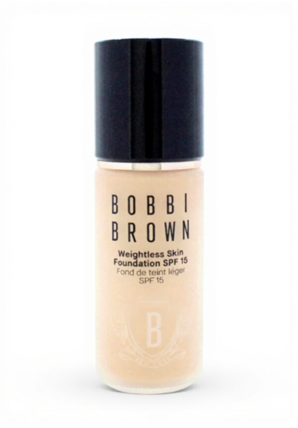 Bobbi Brown Weightless Foundation SPF 15 Warm Sand